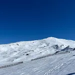Puesta De Sol Y Nieve شقة سْييرا نيفادا